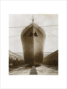 Ship in dry dock, King George V dock: 1921