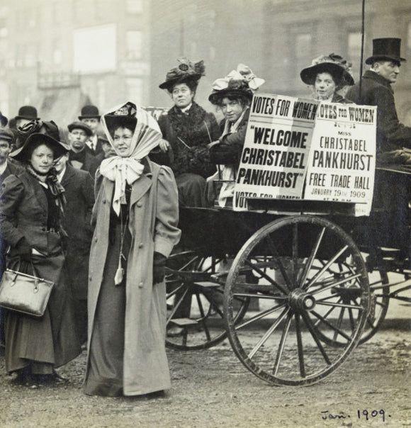Christabel Pankhurst and Mary Gawthorpe welcomed at Manchester: 1907
