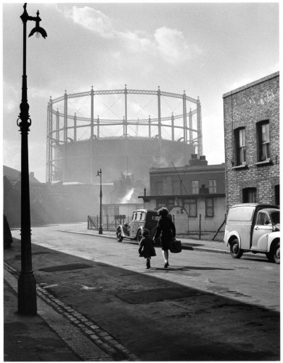 Gasworks at Nine Elms, Battersea, 1958