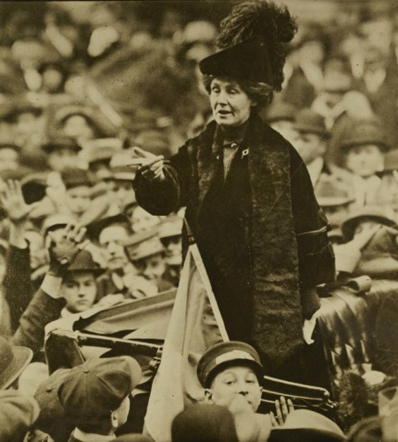 Emmeline Pankhurst addressing a crowd in New York: C. 1900